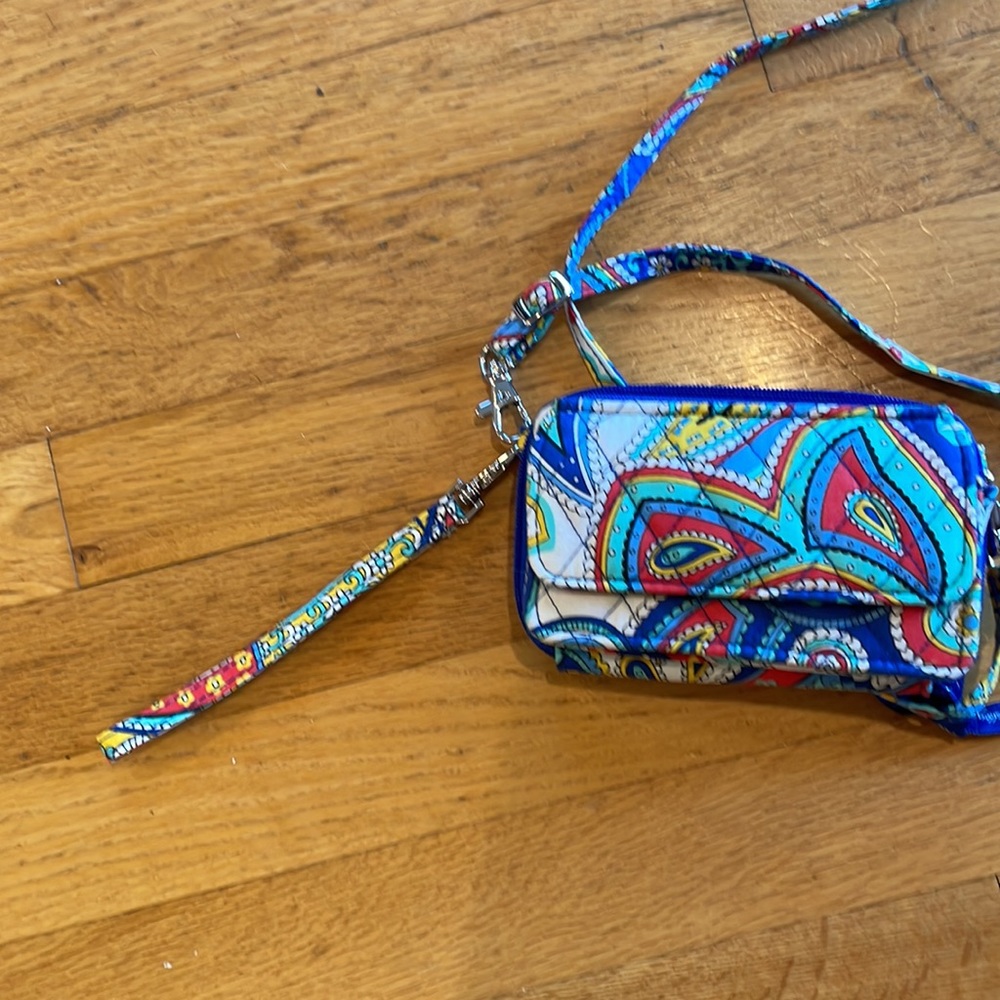 Vera Bradley Crossbody Wallet/wristlet - Picture 6 of 8